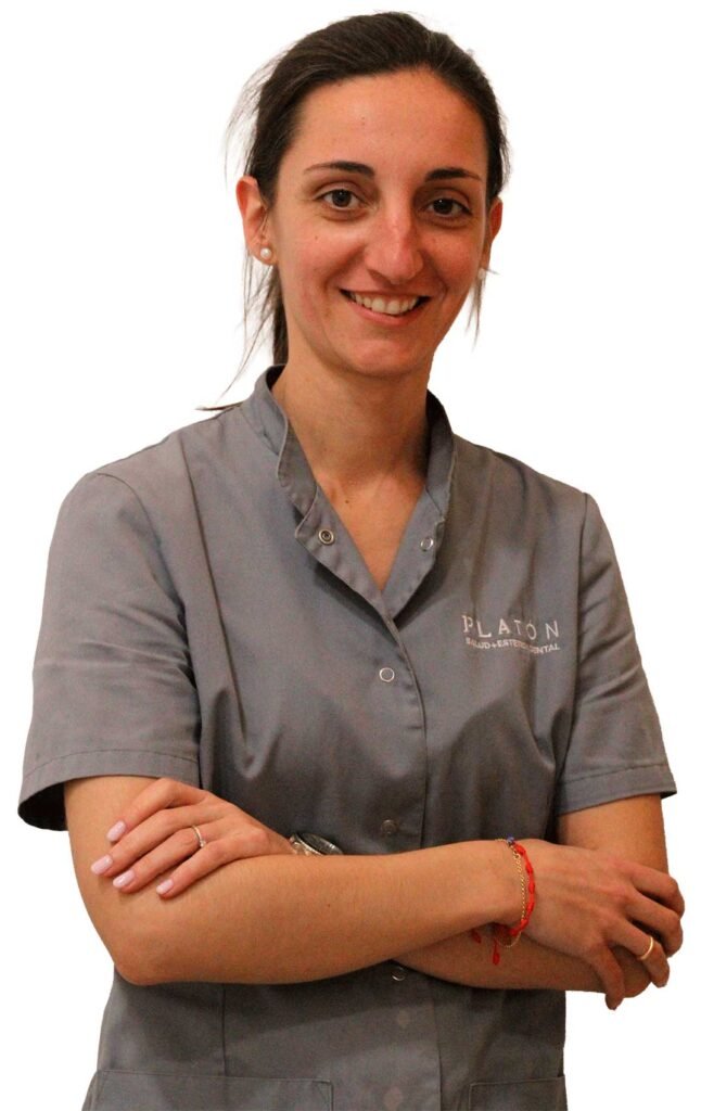 Xisca Caldés, Odontóloga epecializada en odontopediatría, Clínicas Platón